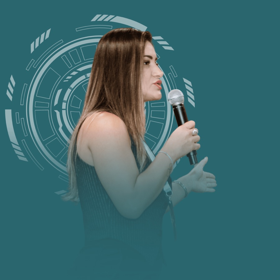 Dra. Roberta Santana em palestra